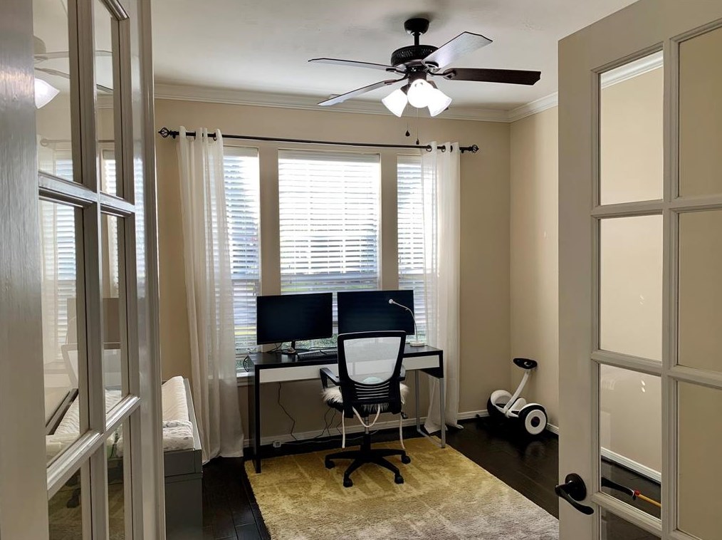 9510 Laurel Crk, Houston TX  77040 exterior