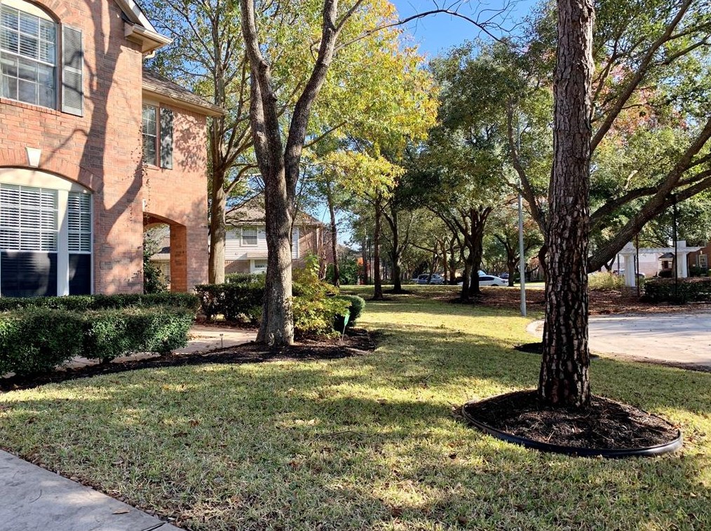 9510 Laurel Creek Ct, Houston TX  77040-7634 exterior