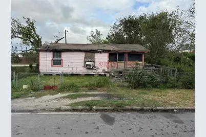 3210 Cushing Street, Houston, TX 77026 - Photo 1