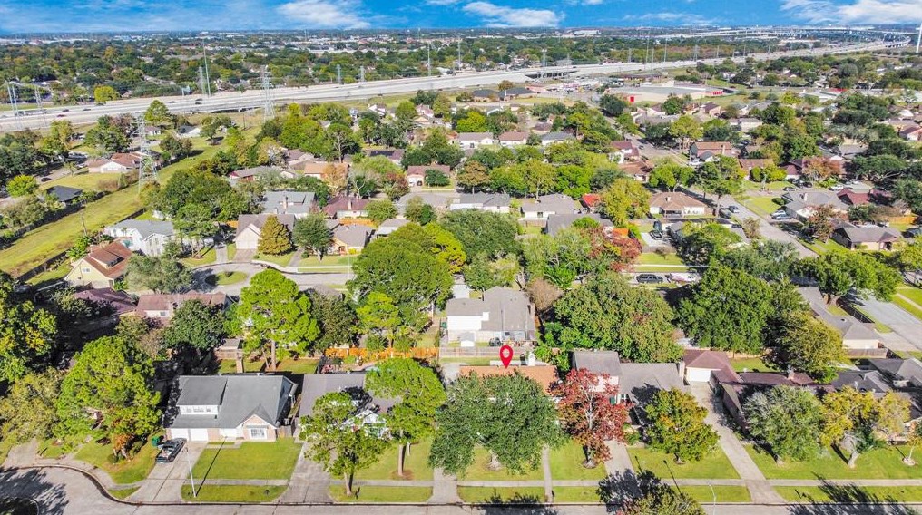 10519 Sagemeadow Ln, Houston TX  77089-3805 exterior