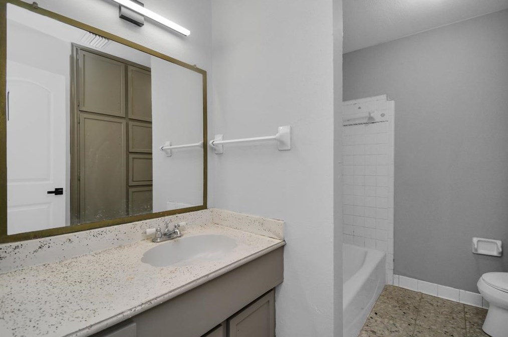 10519 Sagemeadow Ln, Houston TX  77089-3805 exterior