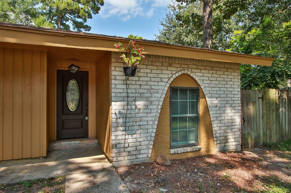 23122 Summergate Dr, Spring TX  77373-6852 exterior