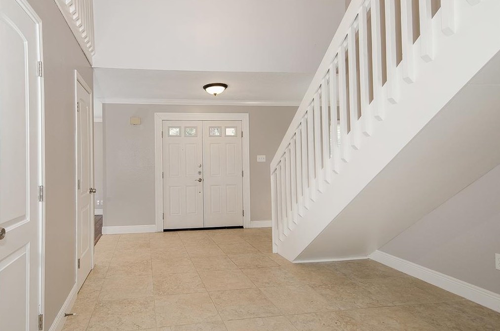 17 Huntsmans Horn Cir, Spring TX  77380-0937 exterior