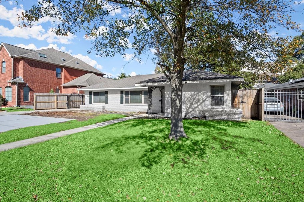 4514 Richmond Ave, Houston TX  77027-6710 exterior