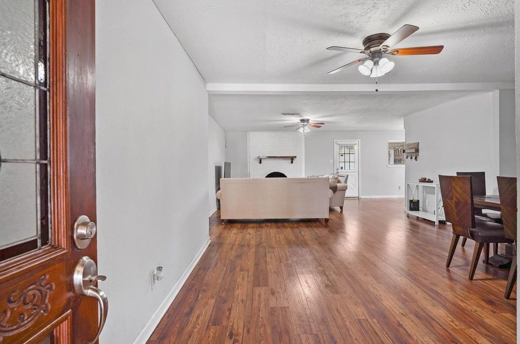 13931 Stoneshire St, Houston TX  77037-1742 exterior