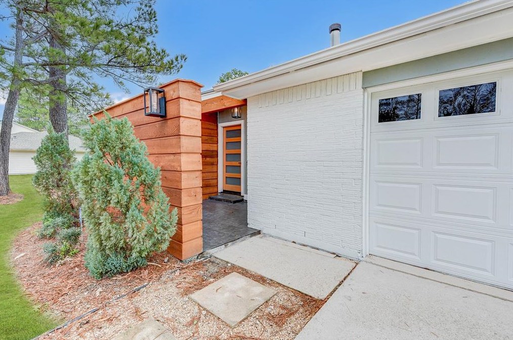 1003 Diamondhead Blvd, Crosby TX  77532-4075 exterior