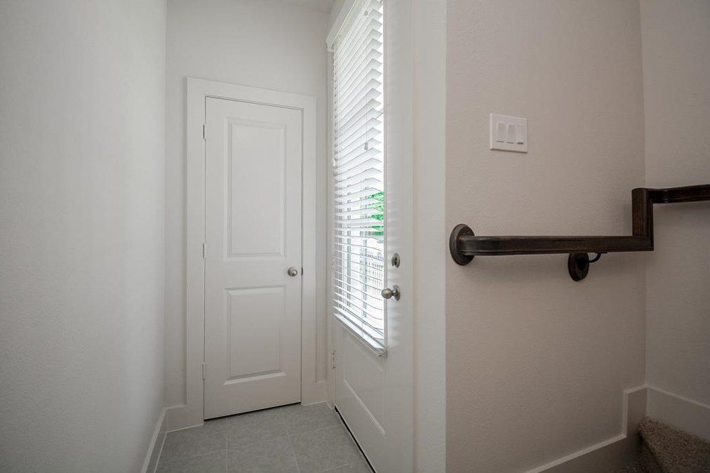 6037 Cypress St, Houston TX  77074-7825 exterior