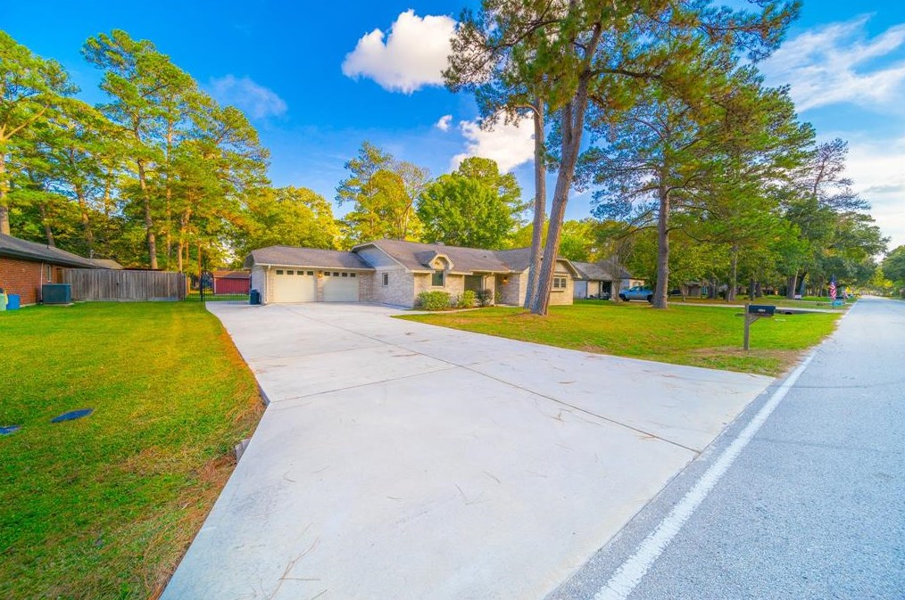 14134 Cypress Forest Dr, Houston TX  77070-2915 exterior
