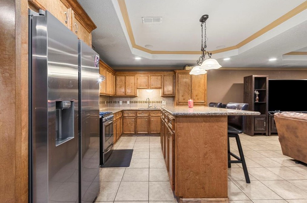 1608 Dabney Dr, Pasadena TX 77502-5448 exterior