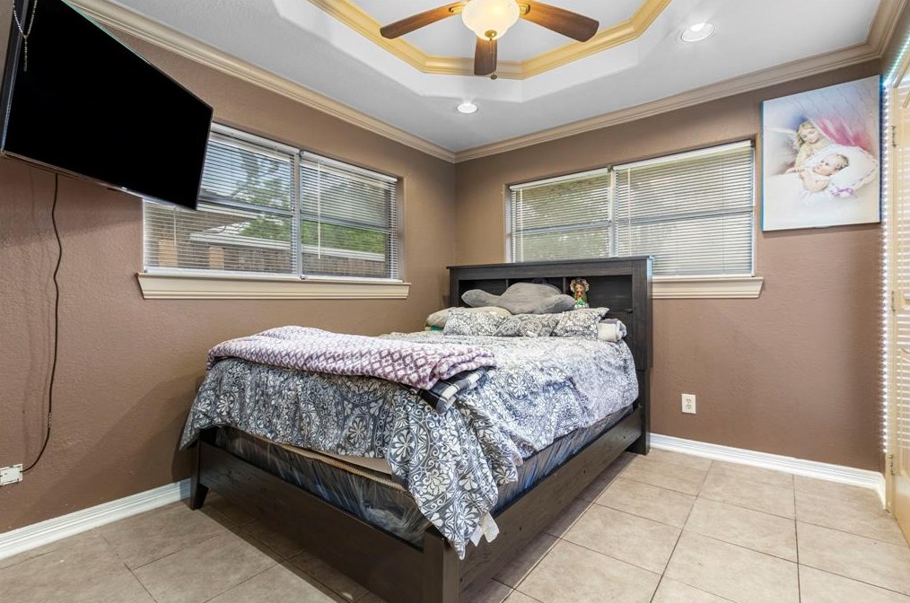 1608 Dabney Dr, Pasadena TX 77502-5448 exterior