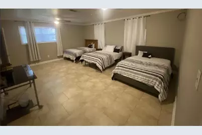 303 S 17th Street, Nederland, TX 77627 - Photo 11