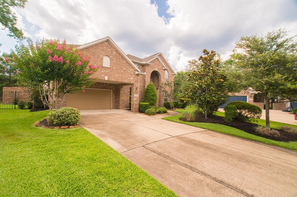 34 Beebrush Pl, Spring TX  77389-4452 exterior
