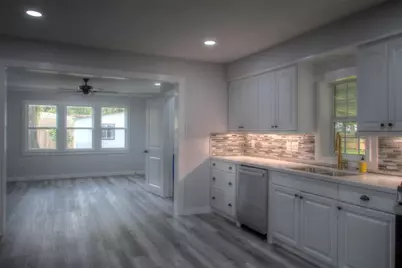 415 Perkins Avenue, League City, TX 77573 - Photo 13