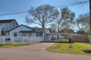 415 Perkins Ave, League City, TX 77573 - Photo 3