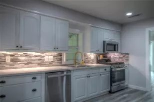 415 Perkins Ave, League City, TX 77573 - Photo 15