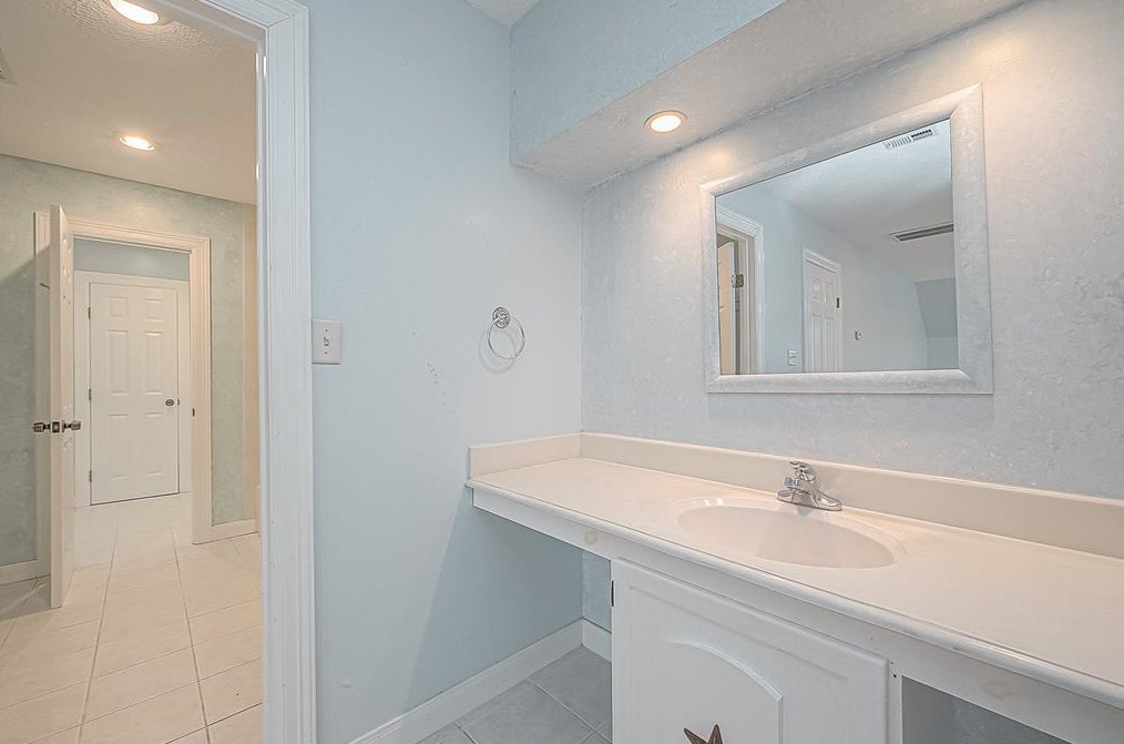 6303 Sprigg, Fulshear TX 77441-6305 exterior