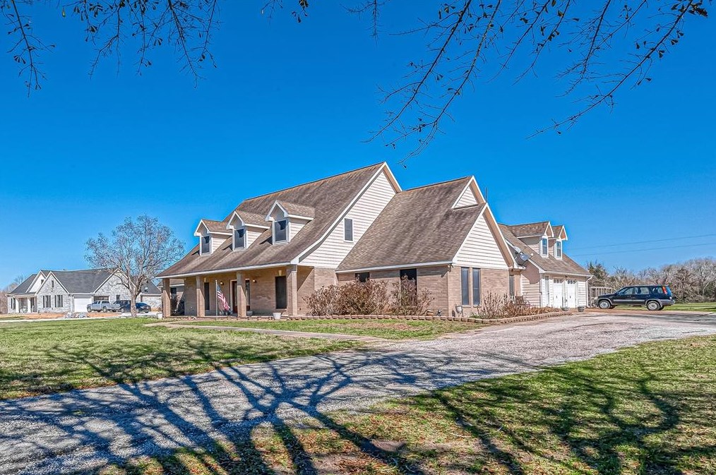 6303 Sprigg, Fulshear TX 77441-6305 exterior