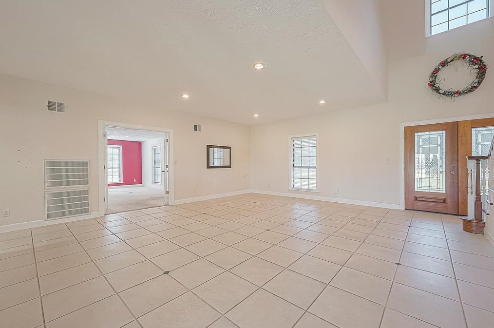 6303 Sprigg, Fulshear TX 77441-6305 exterior