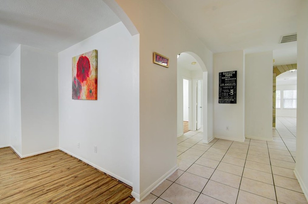 16110 Darwood Ct, Houston TX  77083-5064 exterior