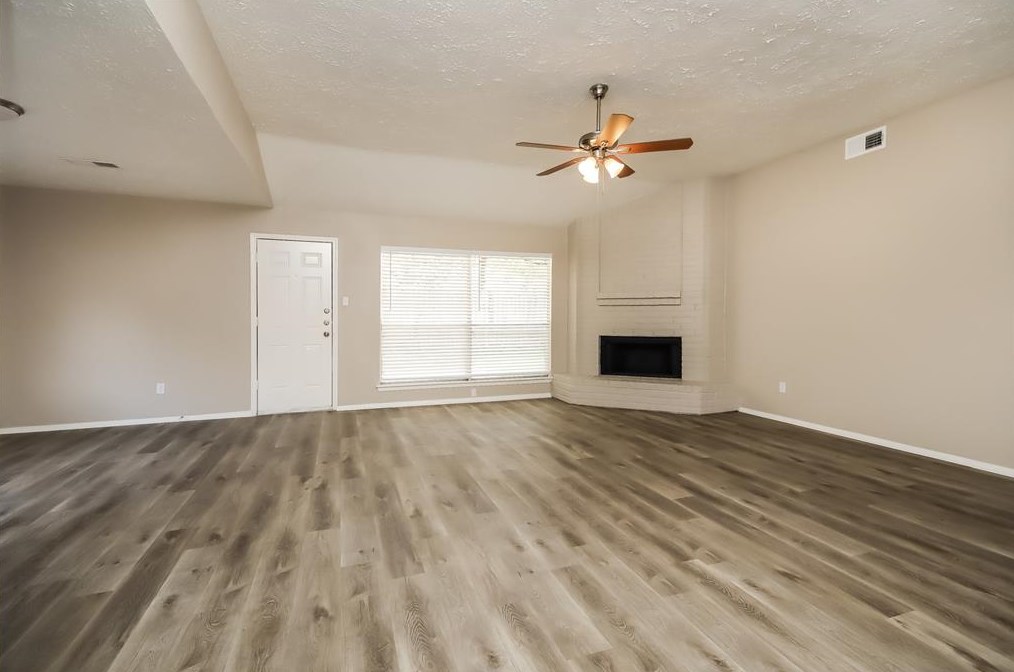 21206 Waymare Ln, Spring TX  77388-3849 exterior