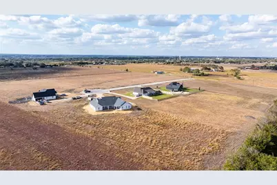 120 Country View Lane, Schulenburg, TX 78956 - Photo 3