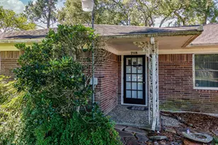 718 Nelson St, Crosby, TX 77532 - Photo 7