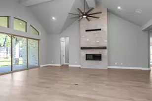 218 Wooded Rill Ct, Willis, TX 77318 - Photo 3