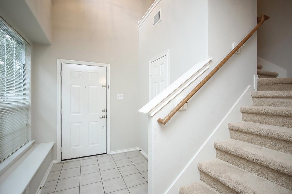 39 Ledgestone Pl, Spring TX  77382-1740 exterior