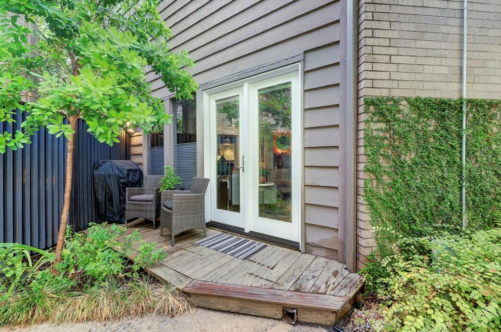 5005 Yoakum Blvd, Houston TX  77006-2721 exterior