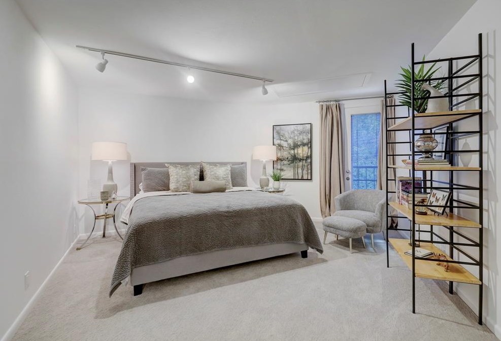 5005 Yoakum Blvd, Houston TX  77006-2721 exterior