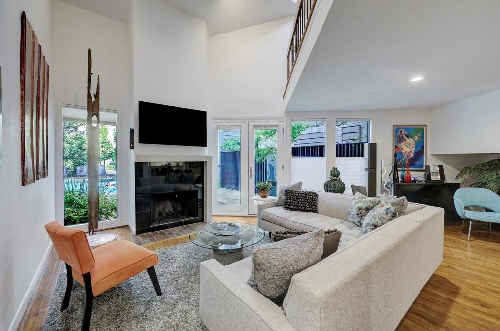 5005 Yoakum Blvd, Houston TX  77006-2721 exterior