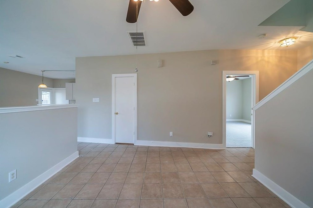 723 Remington Hts Dr, Houston TX  77073-4409 exterior