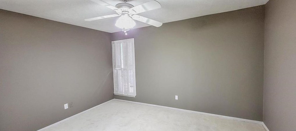 144 Old Brg Lk, Houston TX  77069-3464 exterior