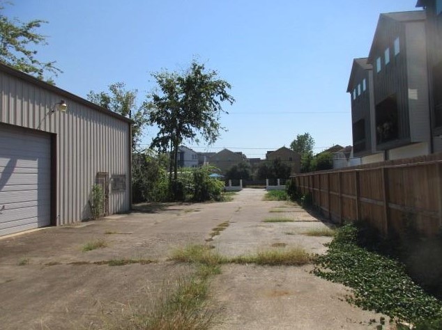 1601 25 St, Houston TX  77008-2501 exterior