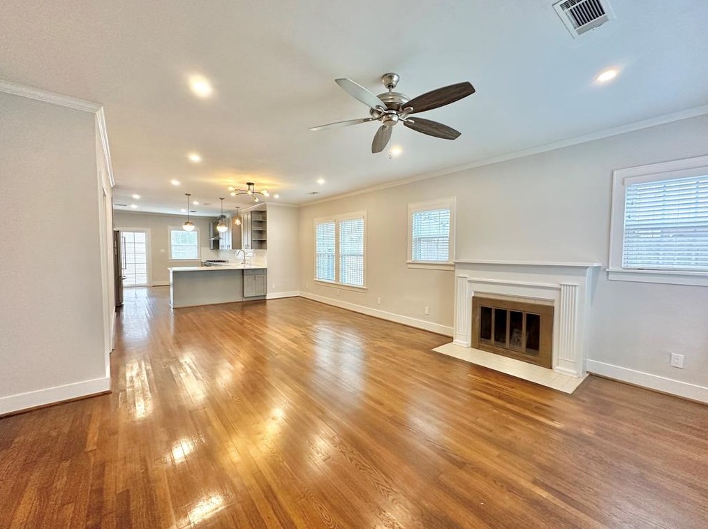 405 Peden St, Houston TX  77006-1419 exterior