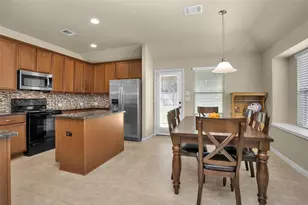 2602 Tacoma Springs Dr, Conroe, TX 77304 - Photo 17