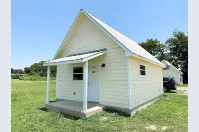 403 Freetimber Lane #3, Stockdale, TX 78160 - Photo 1