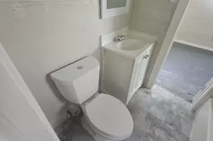 6909 Kittridge St, Houston, TX 77028 - Photo 9