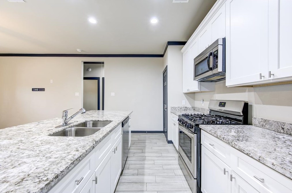 8103 Glass St, Houston TX  77016-6244 exterior