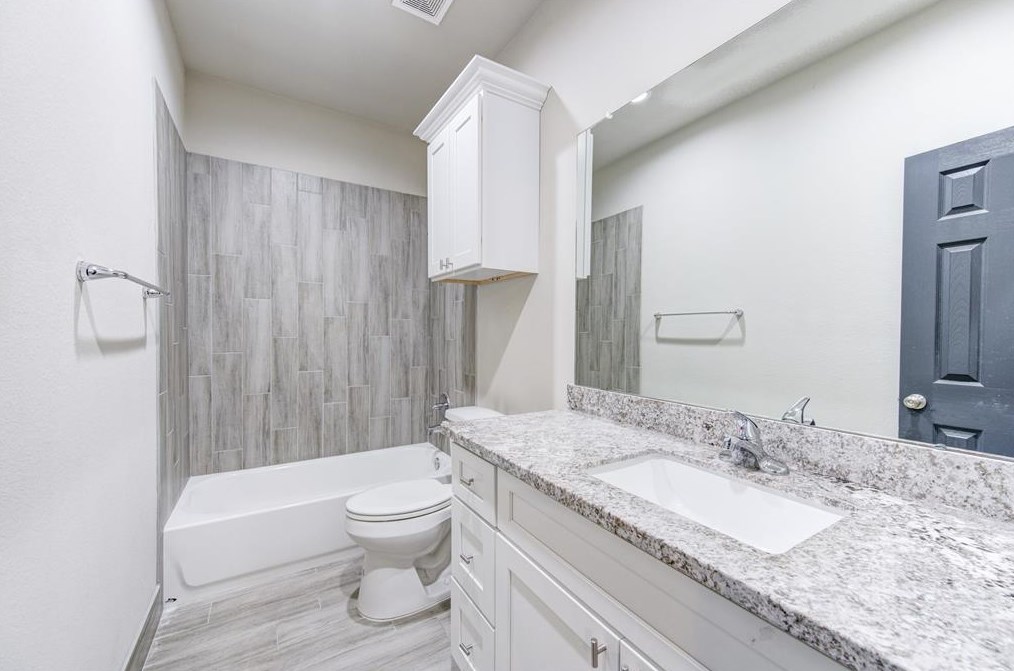 8103 Glass St, Houston TX  77016-6244 exterior