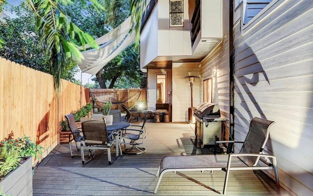 4516 Dickson St, Houston TX  77007-7302 exterior