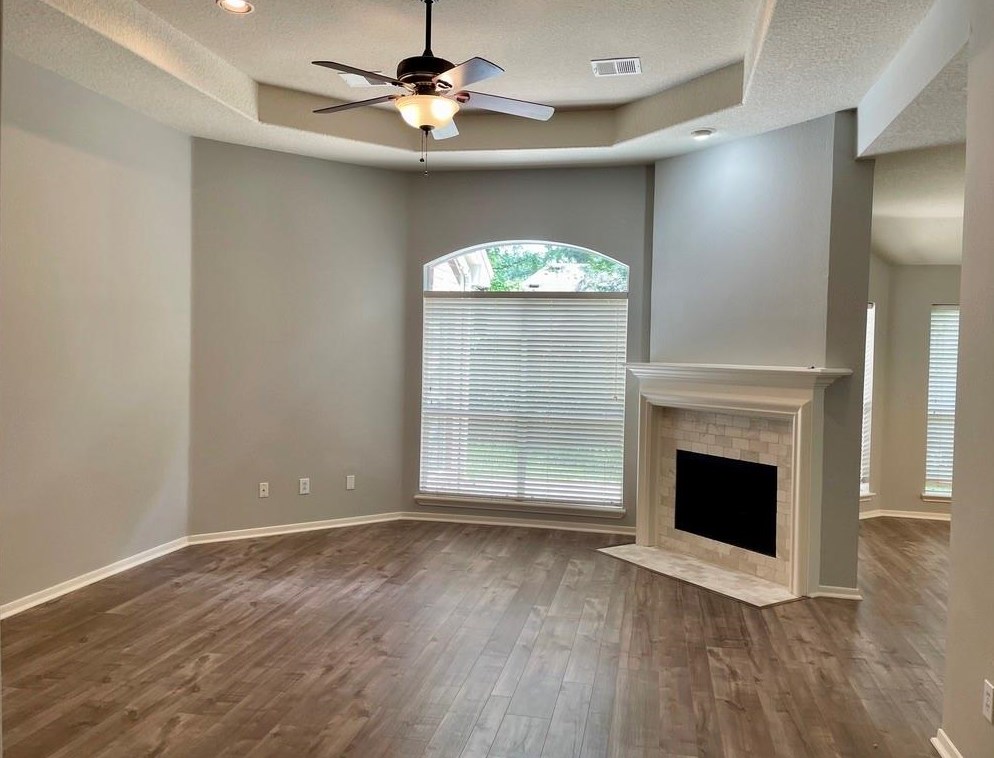 18 Barn Lantern Pl, Spring TX  77382-1122 exterior