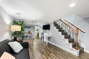 2217 Grover Ave, Galveston, TX 77551 - Photo 7