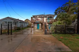 2217 Grover Ave, Galveston, TX 77551 - Photo 1