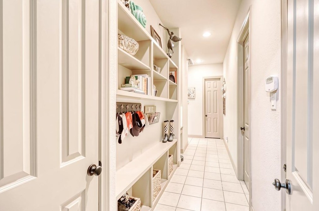 32419 Waterford Crst Ln, Fulshear TX 77441-3002 exterior