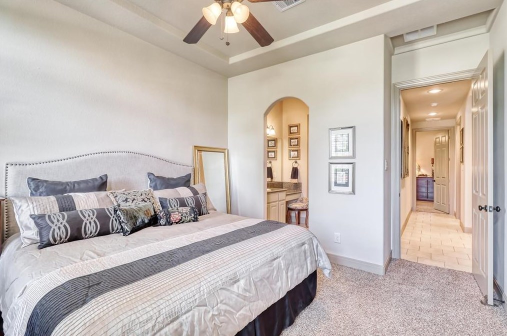 32419 Waterford Crst Ln, Fulshear TX 77441-3002 exterior