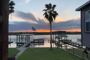 142 Seagull, Sargent, TX 77414 - Photo 19