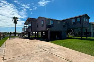 142 Seagull, Sargent, TX 77414 - Photo 3