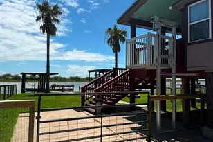 142 Seagull, Sargent, TX 77414 - Photo 17