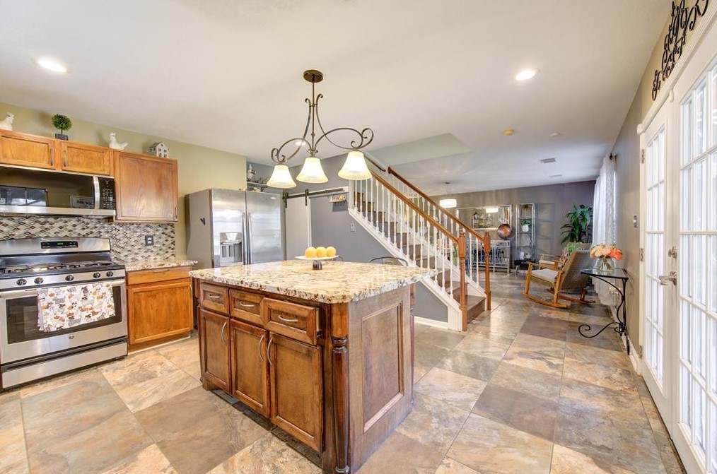 5814 Clerkenwell Dr, Houston TX  77084-6450 exterior